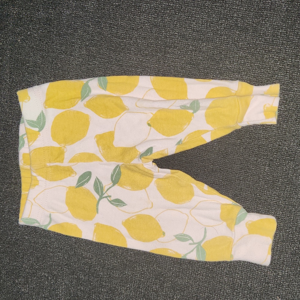 Baby pants size 6mnths